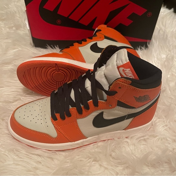 🏀 6.5 GS Nike Air Jordan 1 Retro High OG Shattered Backboard - Picture 2 of 9